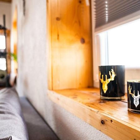 Neu Renoviertes Ferienhaus/Wohnunng Kleine Auszeit Sonnenbühl Extérieur photo